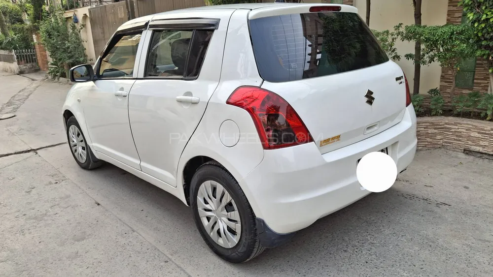 Suzuki Swift 2013 for Sale in Lahore Suzuki Swift 2013 for Sale in Lahore Image-7