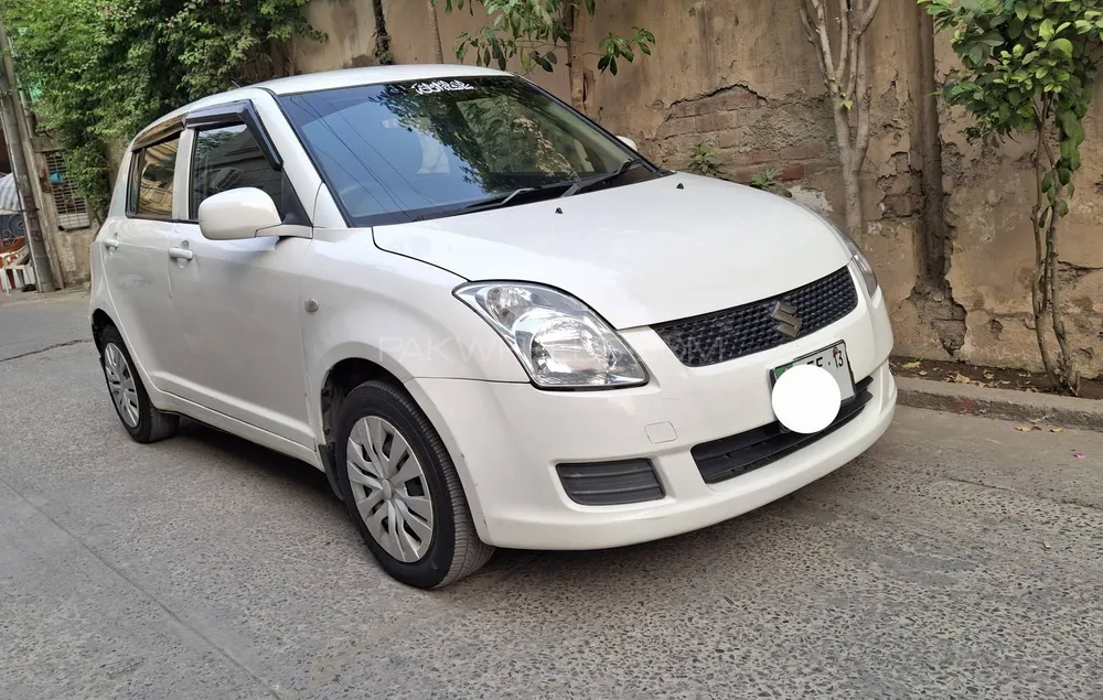 Suzuki Swift 2013 for Sale in Lahore Suzuki Swift 2013 for Sale in Lahore Image-3