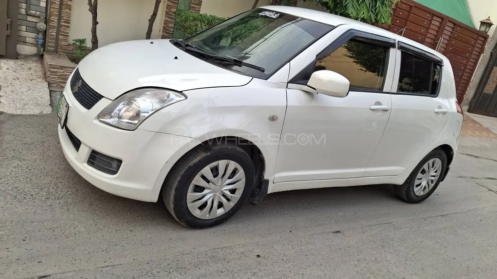 Suzuki Swift 2013 for Sale in Lahore Suzuki Swift 2013 for Sale in Lahore Image-15
