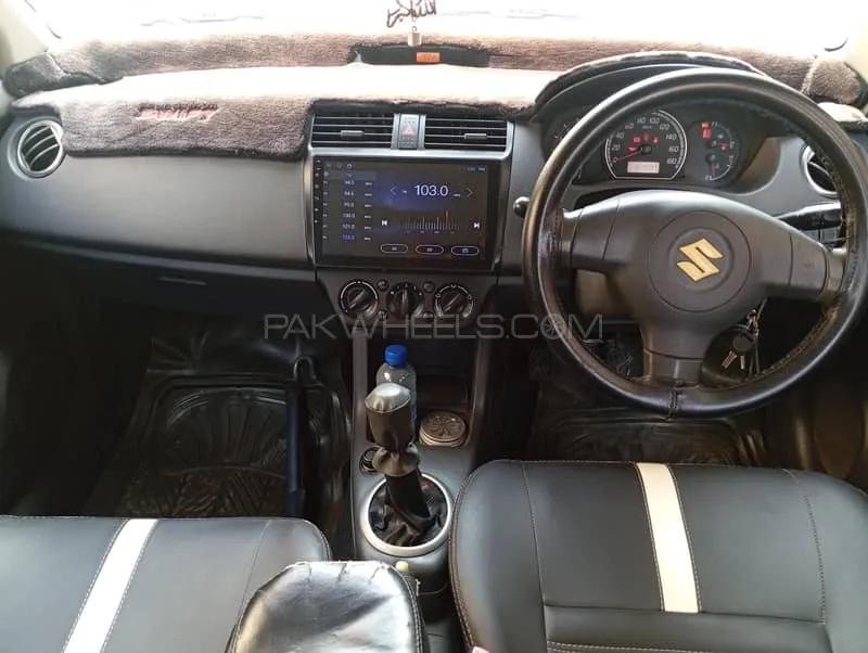 Suzuki Swift 2011 for Sale in Karachi Suzuki Swift 2011 for Sale in Karachi Image-5