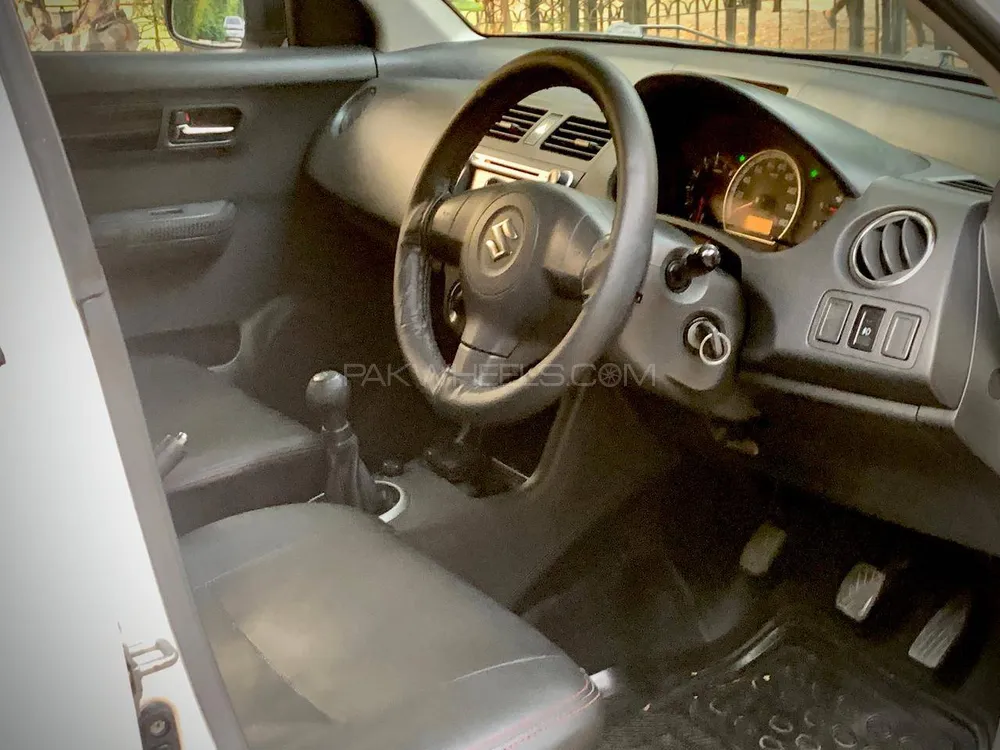 Suzuki Swift 2018 for Sale in Lahore Suzuki Swift 2018 for Sale in Lahore Image-8