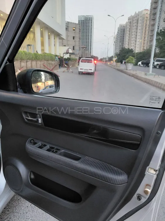 Suzuki Swift 2018 for Sale in Karachi Suzuki Swift 2018 for Sale in Karachi Image-5