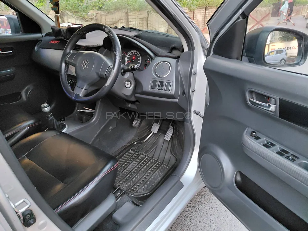 Suzuki Swift 2018 for Sale in Karachi Suzuki Swift 2018 for Sale in Karachi Image-4