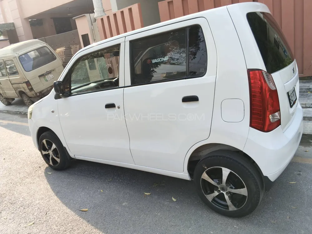 Suzuki Wagon R 2014 for Sale in Lahore Suzuki Wagon R 2014 for Sale in Lahore Image-2