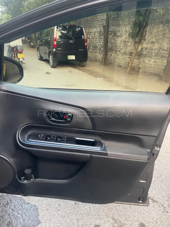 Toyota Aqua 2014 for Sale in Lahore Toyota Aqua 2014 for Sale in Lahore Image-4