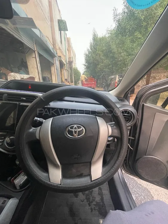 Toyota Aqua 2014 for Sale in Lahore Toyota Aqua 2014 for Sale in Lahore Image-5
