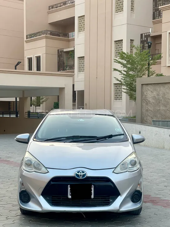 Toyota Aqua 2015 for Sale in Karachi Image-1