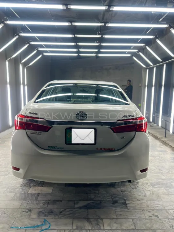 Toyota Corolla 2015 for Sale in Gujranwala Toyota Corolla 2015 for Sale in Gujranwala Image-10