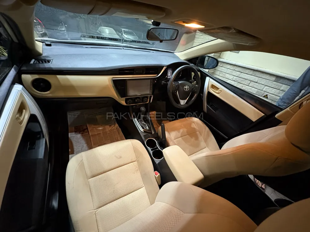 Toyota Corolla 2019 for Sale in Karachi Toyota Corolla 2019 for Sale in Karachi Image-8