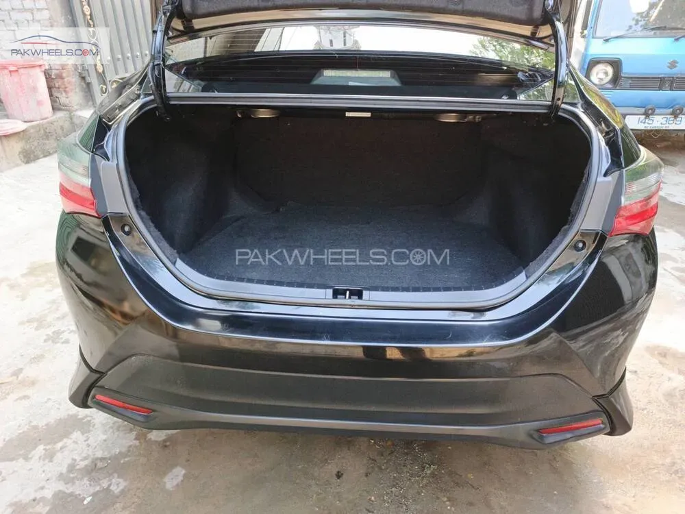 Toyota Corolla 2021 for Sale in Rawalpindi Toyota Corolla 2021 for Sale in Rawalpindi Image-3