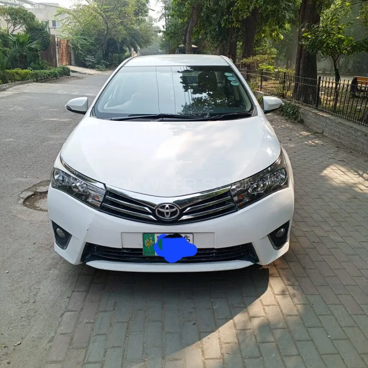 Toyota Corolla 2015 for Sale in Lahore Image-1
