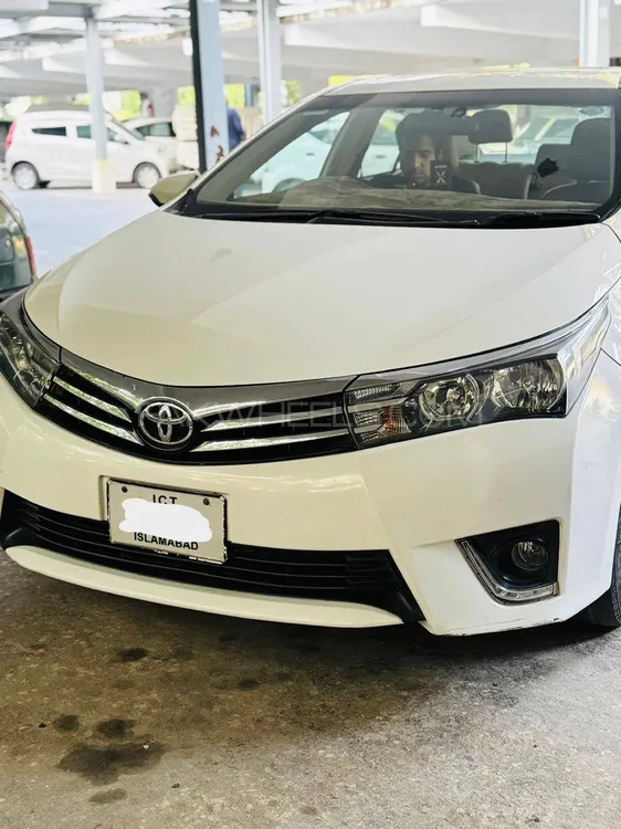 Toyota Corolla 2015 for Sale in Islamabad Image-1