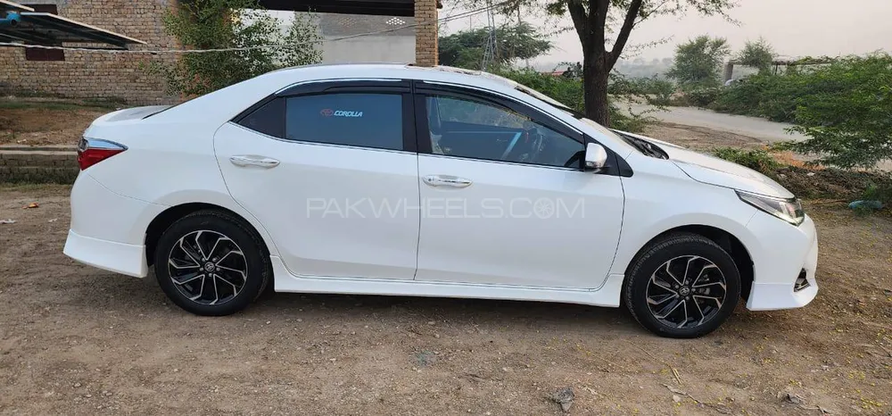 Toyota Corolla 2024 for Sale in Multan Toyota Corolla 2024 for Sale in Multan Image-10