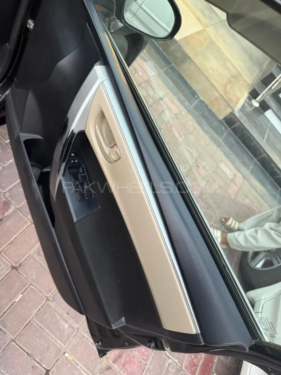 Toyota Corolla 2017 for Sale in Sialkot Toyota Corolla 2017 for Sale in Sialkot Image-8