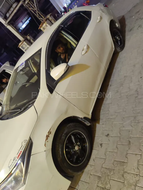 Toyota Corolla 2018 for Sale in Lahore Toyota Corolla 2018 for Sale in Lahore Image-8