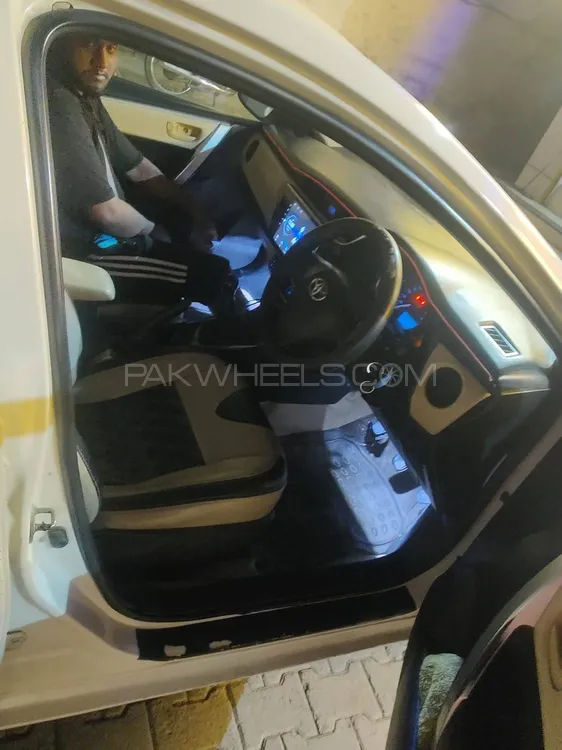 Toyota Corolla 2018 for Sale in Lahore Toyota Corolla 2018 for Sale in Lahore Image-7