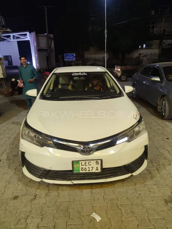 Toyota Corolla 2018 for Sale in Lahore Toyota Corolla 2018 for Sale in Lahore Image-10