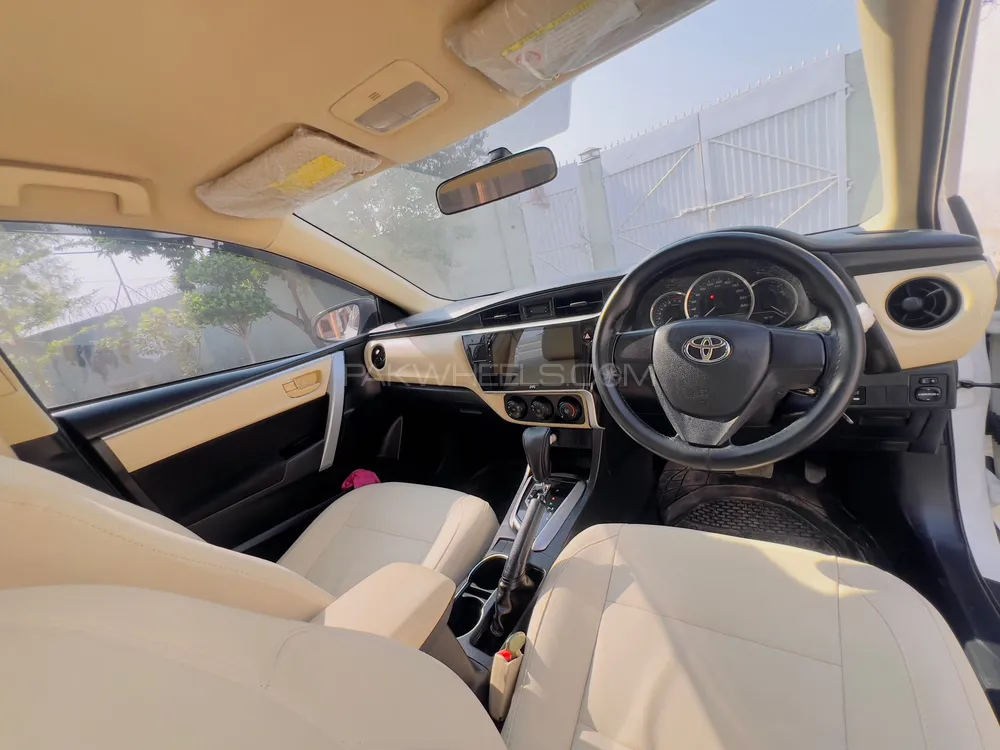 Toyota Corolla 2020 for Sale in Swabi Toyota Corolla 2020 for Sale in Swabi Image-6