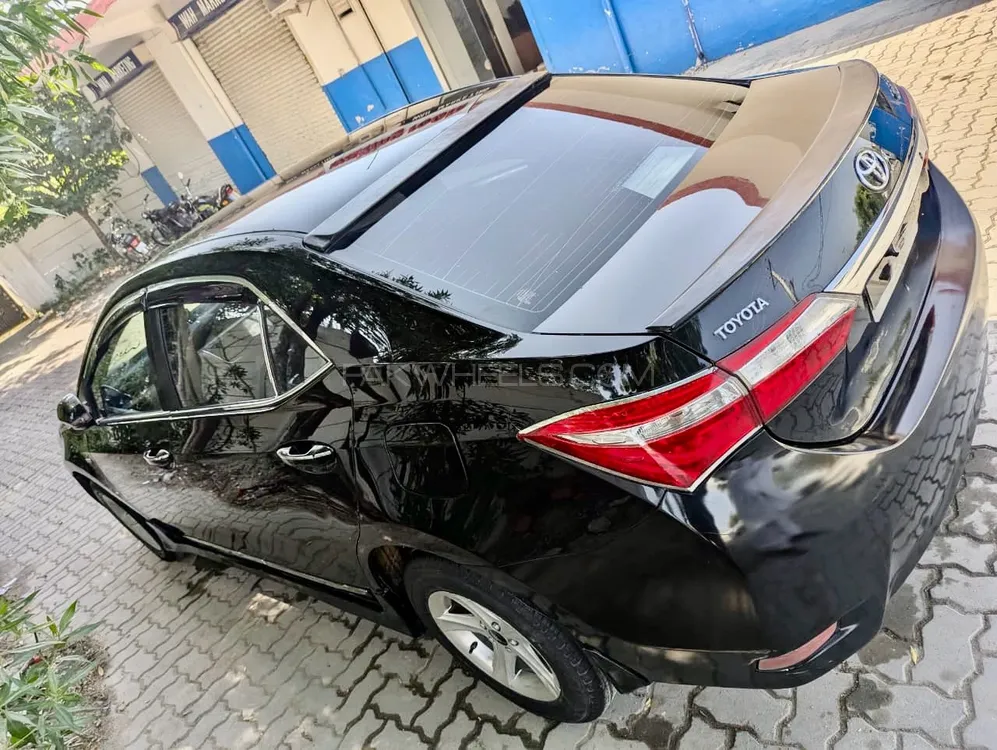 Toyota Corolla 2015 for Sale in Wah cantt Toyota Corolla 2015 for Sale in Wah cantt Image-10