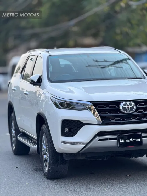 Toyota Fortuner 2021 for Sale in Lahore Toyota Fortuner 2021 for Sale in Lahore Image-3