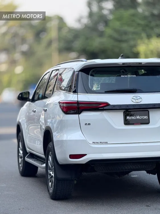 Toyota Fortuner 2021 for Sale in Lahore Toyota Fortuner 2021 for Sale in Lahore Image-7