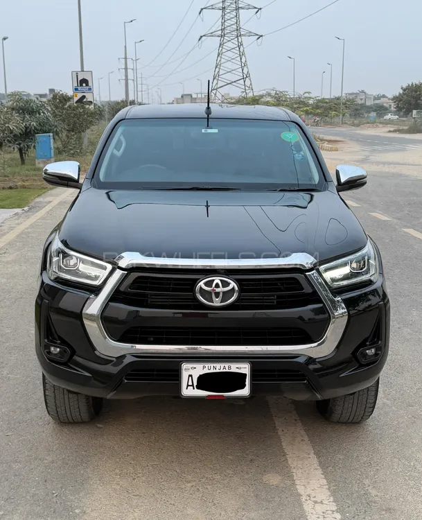 Toyota Hilux 2022 for Sale in Lahore Toyota Hilux 2022 for Sale in Lahore Image-3