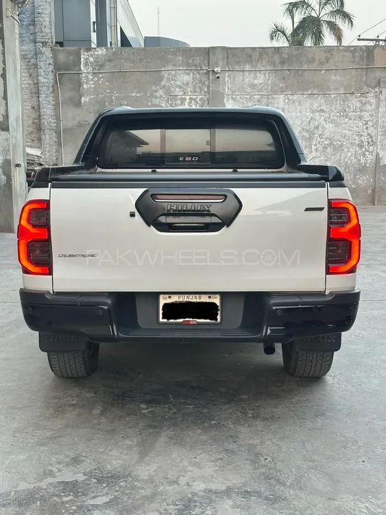 Toyota Hilux 2022 for Sale in Lahore Toyota Hilux 2022 for Sale in Lahore Image-2