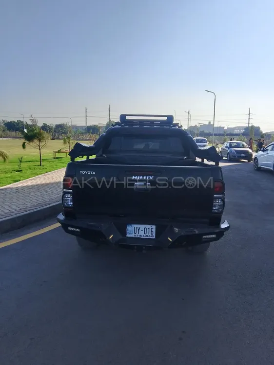 Toyota Hilux 2006 for Sale in Rawalpindi Toyota Hilux 2006 for Sale in Rawalpindi Image-2