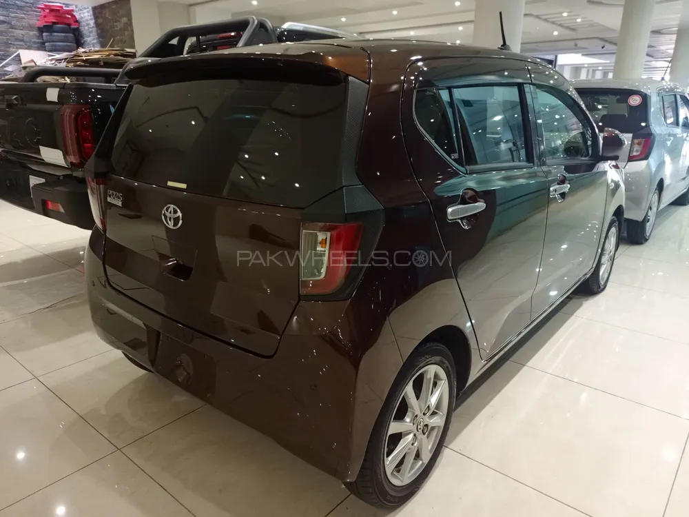 Toyota Pixis Epoch 2021 for Sale in Lahore Toyota Pixis Epoch 2021 for Sale in Lahore Image-9