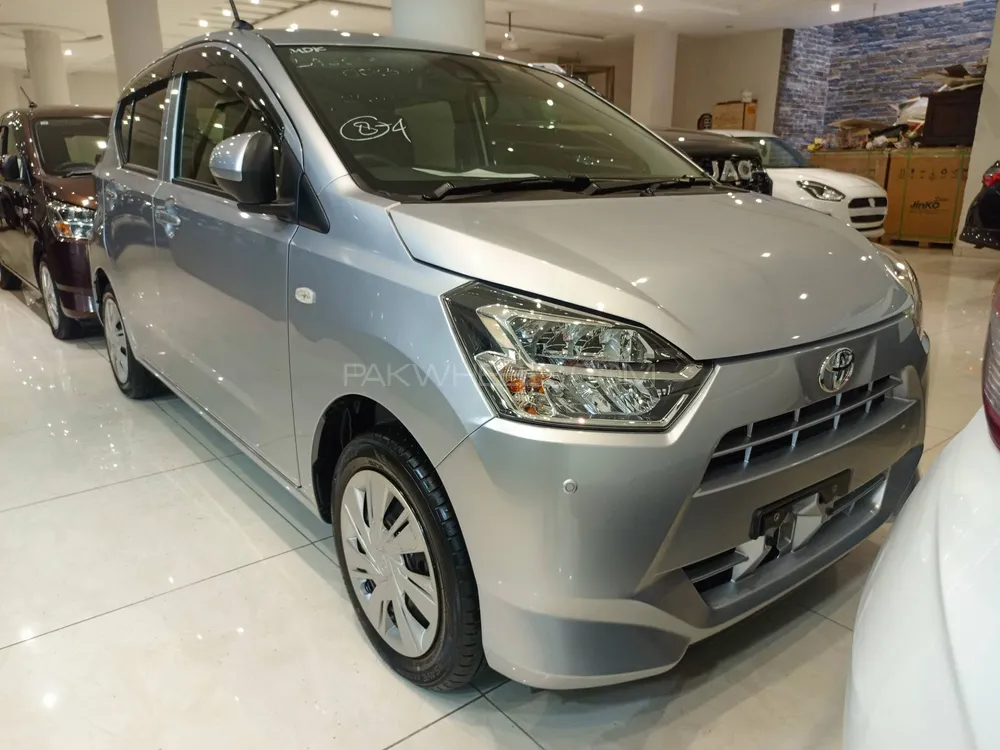 Toyota Pixis Epoch 2022 for Sale in Lahore Toyota Pixis Epoch 2022 for Sale in Lahore Image-1
