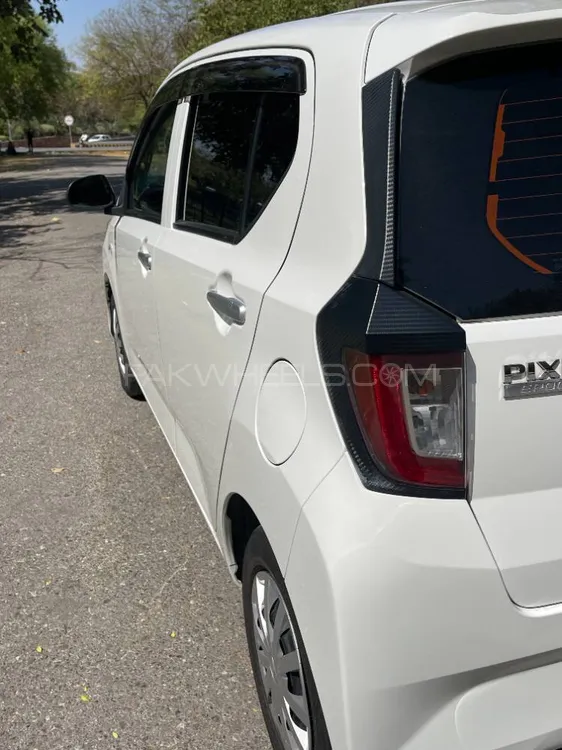 Toyota Pixis Epoch 2022 for Sale in Lahore Toyota Pixis Epoch 2022 for Sale in Lahore Image-2