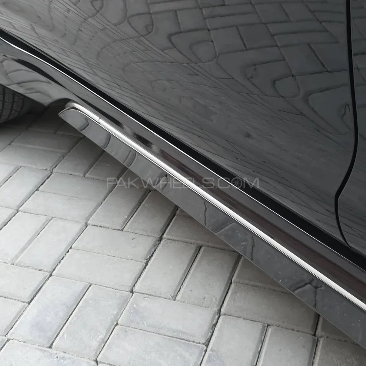 Toyota Prado 2020 for Sale in Lahore Toyota Prado 2020 for Sale in Lahore Image-3