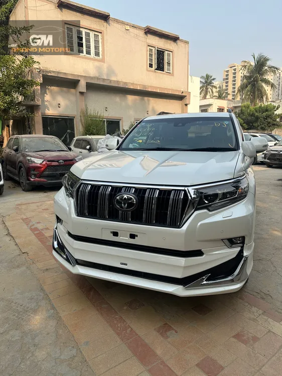 Toyota Prado 2021 for Sale in Karachi Image-1