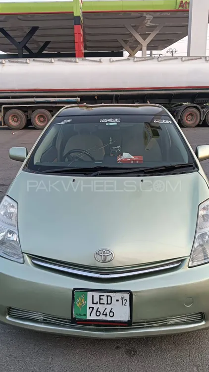 Toyota Prius 2007 for Sale in Islamabad Image-1