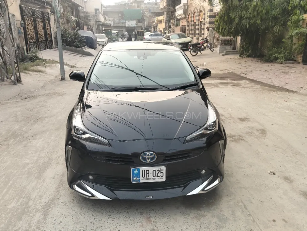 Toyota Prius 2020 for Sale in Lahore Toyota Prius 2020 for Sale in Lahore Image-13
