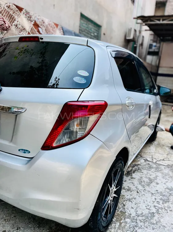 Toyota Vitz 2011 for Sale in Peshawar Toyota Vitz 2011 for Sale in Peshawar Image-11