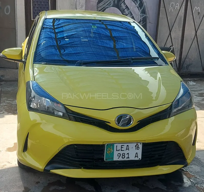 Toyota Vitz 2014 for Sale in Peshawar Toyota Vitz 2014 for Sale in Peshawar Image-1
