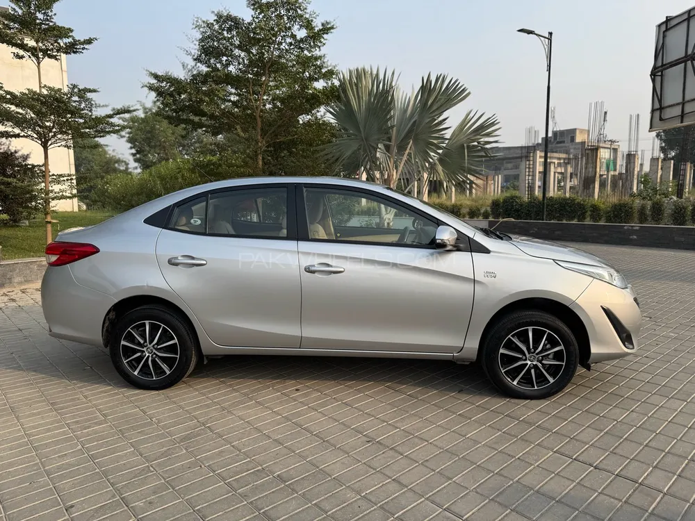 Toyota Yaris Sedan 2022 for Sale in Lahore Toyota Yaris Sedan 2022 for Sale in Lahore Image-4