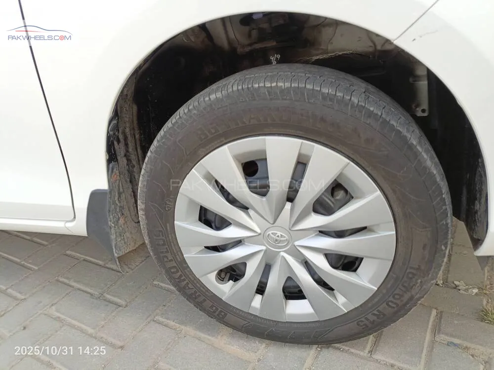 Toyota Yaris Sedan 2024 for Sale in Gujranwala Toyota Yaris Sedan 2024 for Sale in Gujranwala Image-14