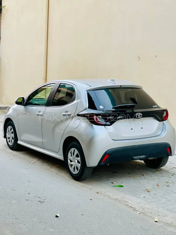 ٹویوٹا یارس ہیچ بیک 2022 for Sale in لاہور ٹویوٹا یارس ہیچ بیک 2022 for Sale in لاہور Image-5
