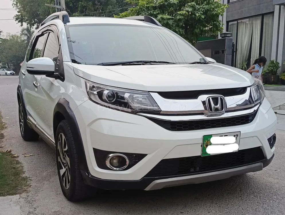 Honda BR-V 2017 for Sale in Lahore Image-1