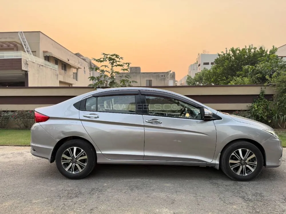 Honda City 2022 for Sale in Lahore Image-1