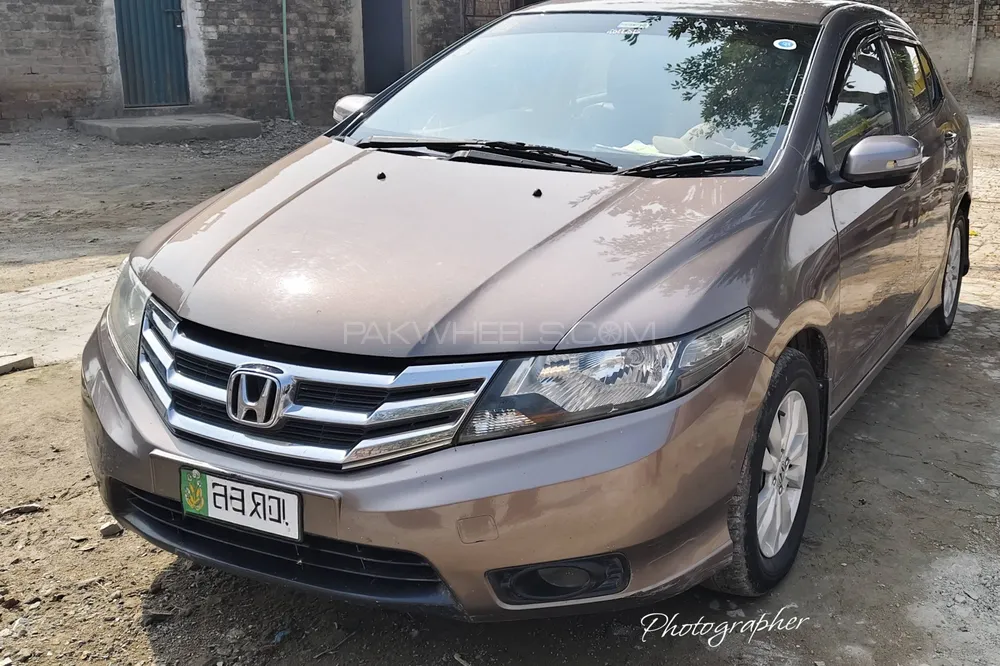 Honda City 2015 for Sale in Jaranwala Image-1