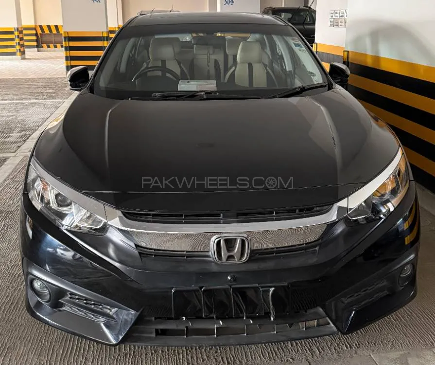 Honda Civic 2018 for Sale in Karachi Image-1