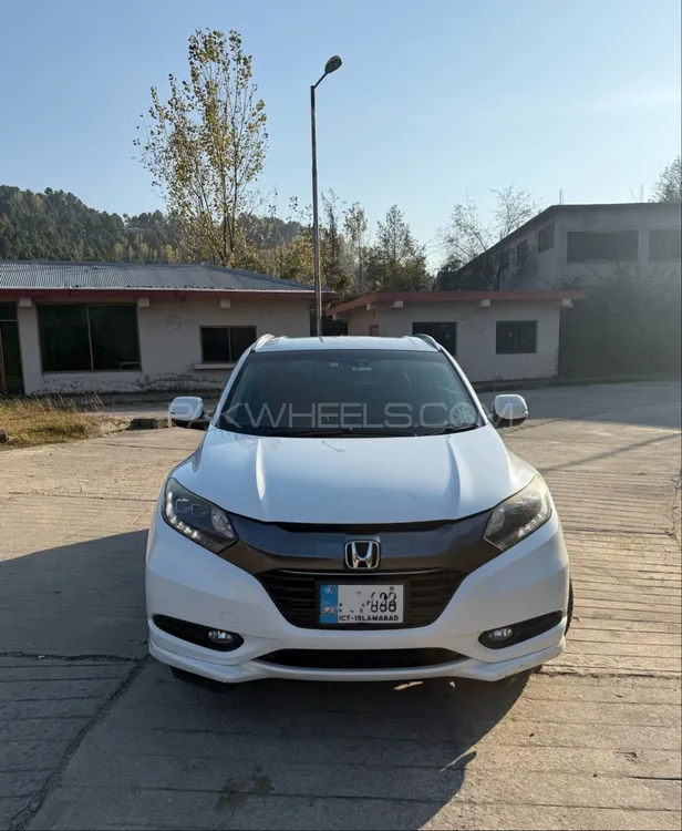 Honda Vezel 2014 for Sale in Islamabad Image-1