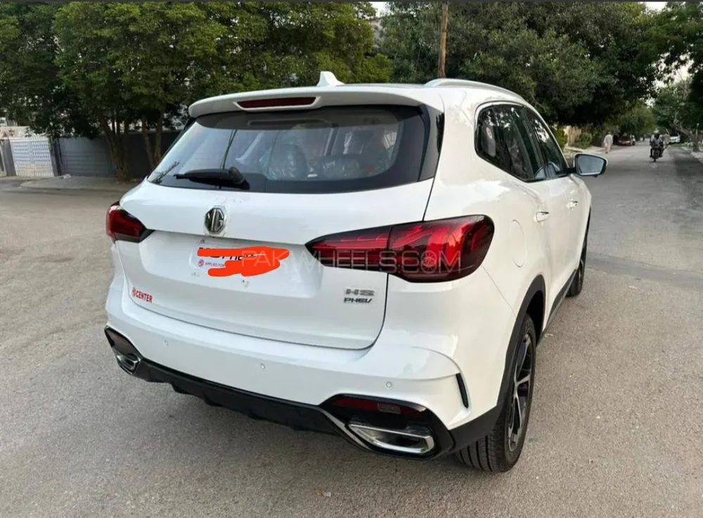 MG HS 2025 for Sale in Faisalabad Image-1