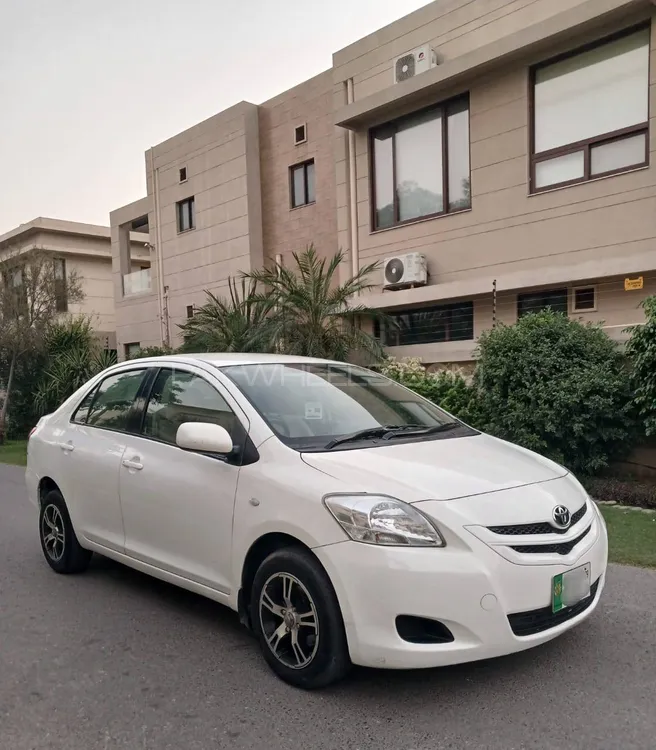 Toyota Belta 2006 for Sale in Lahore Image-1