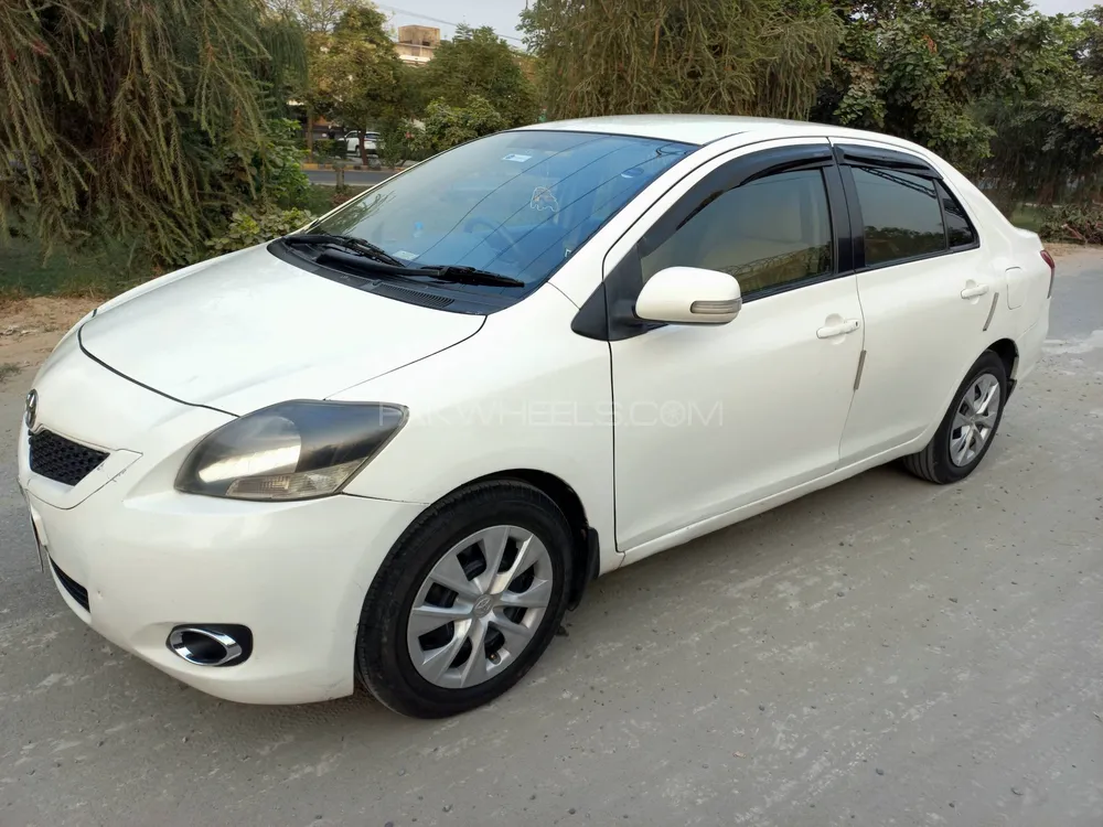 Toyota Belta 2010 for Sale in Lahore Image-1