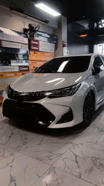 Toyota Corolla 2017 for Sale in Peshawar Image-1