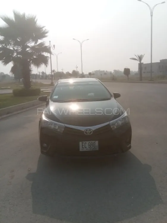 Toyota Corolla 2015 for Sale in Lahore Image-1